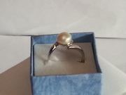  Sterling Silver White Pearl Ring 